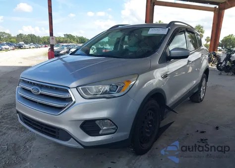 2017 Ford Escape Se z USA, uszkodzony, nr VIN 1FMCU0GD9HUE70182